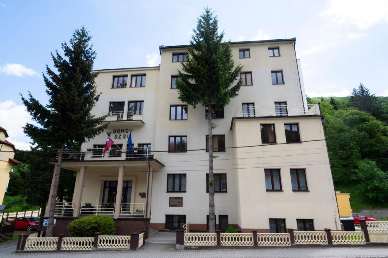 Hotel Dszsu Martinske Hole Exterior photo