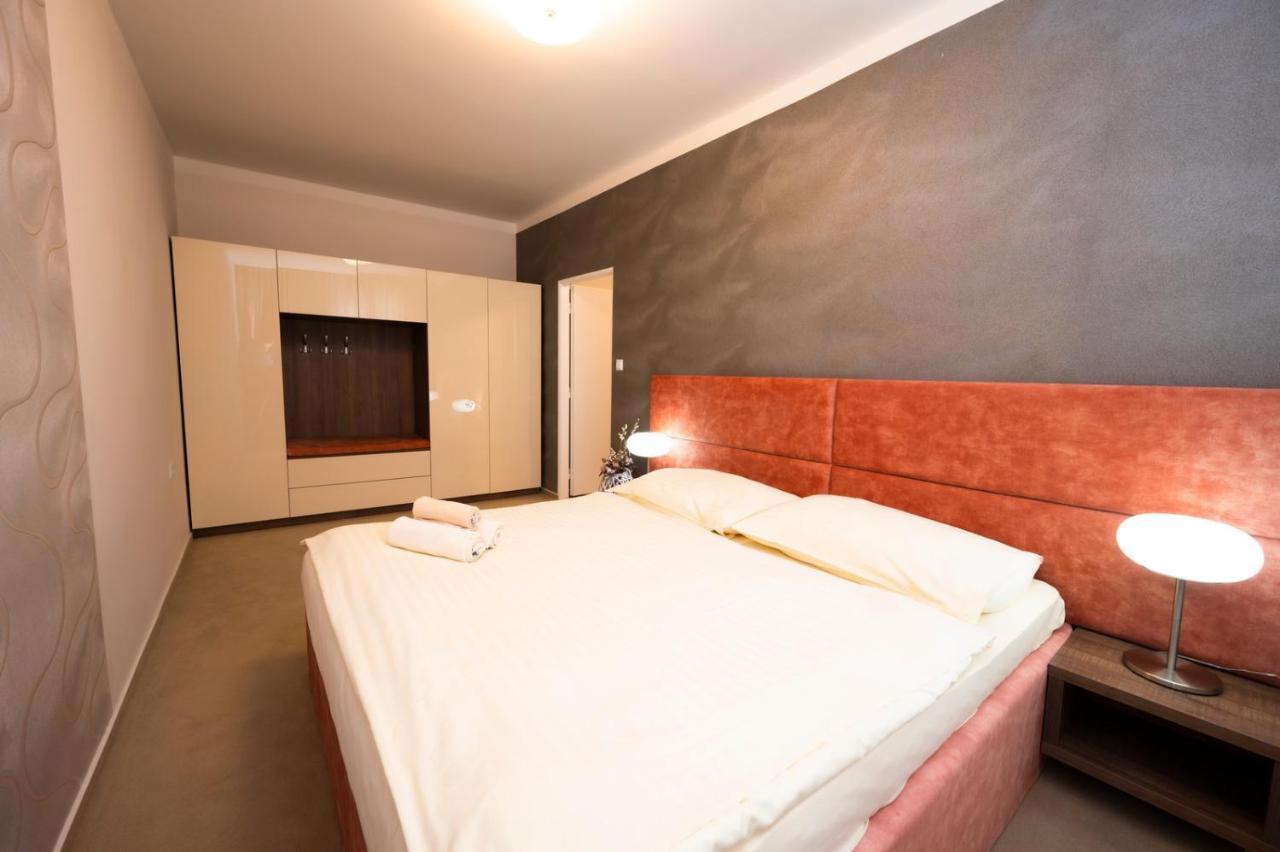 Hotel Dszsu Martinske Hole Exterior photo